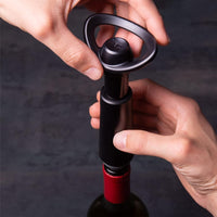 Pack Fiestas Patrias: VIK A Carmenere 2022 + Set Wine Saver Vacuvin
