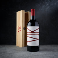 Pack: Vino VIK 2021 Magnum 1500 ml + SET Tubes VIK 300 ml + Brochure VIK de REGALO